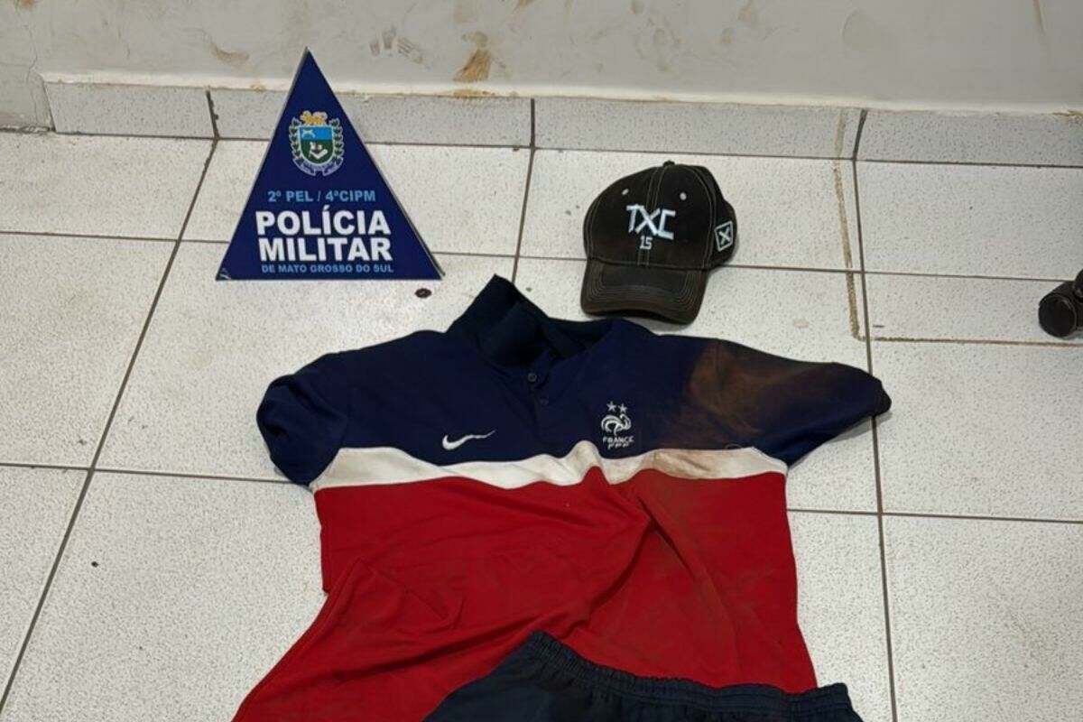 Imagem de compartilhamento para o artigo Homem é preso em Costa Rica com drogas, produtos furtados e arma artesanal da MS Todo dia